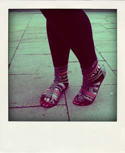 WE DO THE STALKING - FEET DO THE TALKING, uber feet, shoes, street fashion